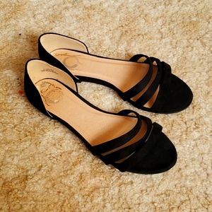 Women's 5.5 black slip on flats